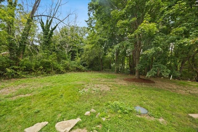 1088 Middleboro Ave, Taunton, MA 02718