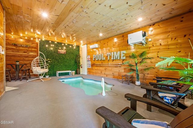2243 Wingspan Drive, Sevierville, TN 37876