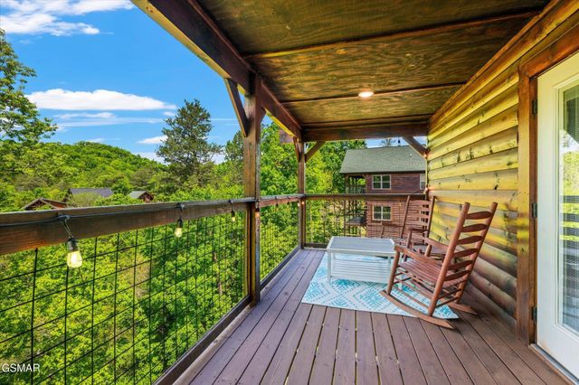 2243 Wingspan Drive, Sevierville, TN 37876