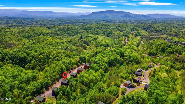 2243 Wingspan Drive, Sevierville, TN 37876