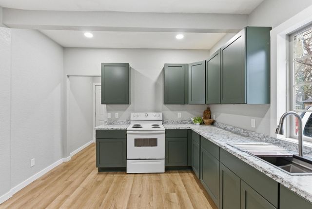 1504 S Hydraulic Ave, Wichita, KS 67211