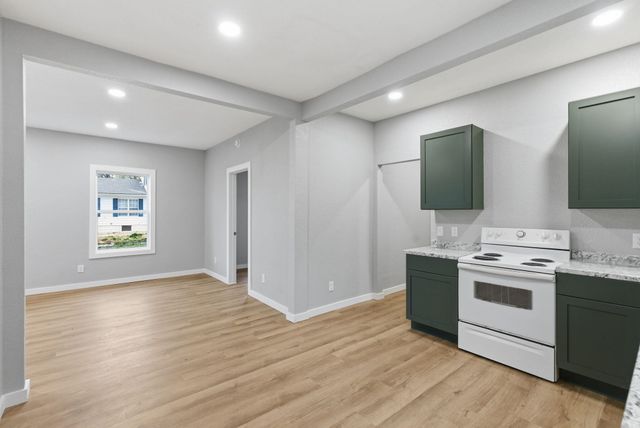 1504 S Hydraulic Ave, Wichita, KS 67211