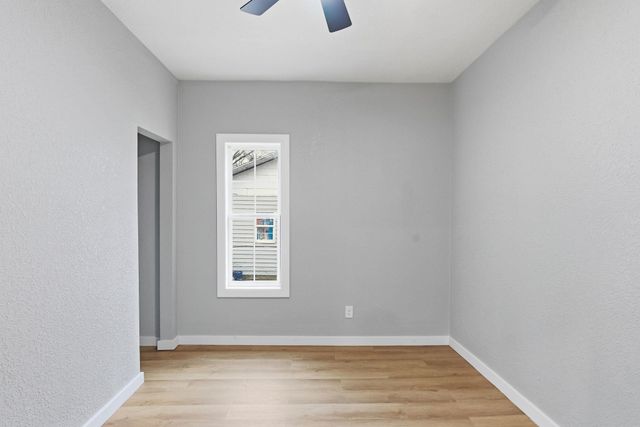 1504 S Hydraulic Ave, Wichita, KS 67211