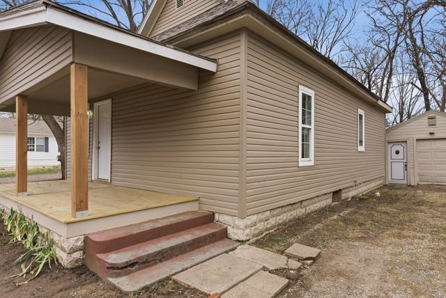 1504 S Hydraulic Ave, Wichita, KS 67211