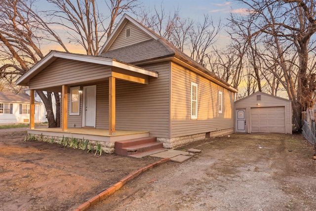 1504 S Hydraulic Ave, Wichita, KS 67211