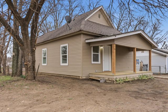 1504 S Hydraulic Ave, Wichita, KS 67211