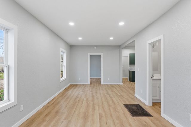 1504 S Hydraulic Ave, Wichita, KS 67211