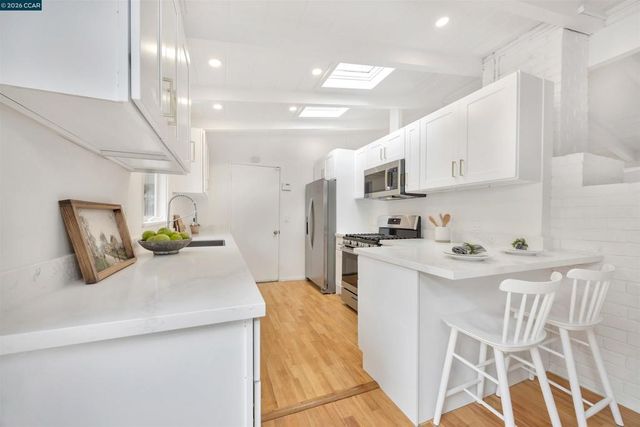 10 Vista Hermosa, Walnut Creek, CA 94597