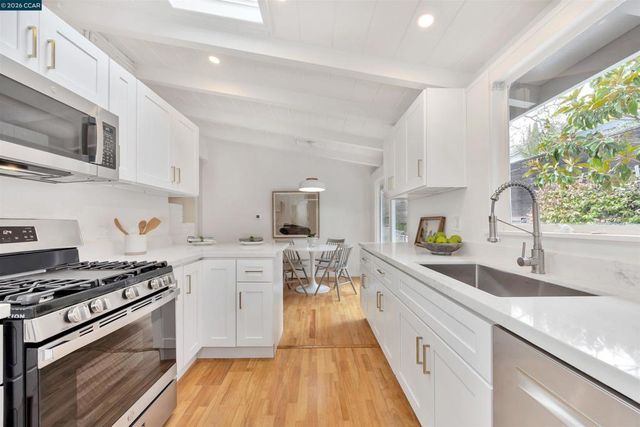 10 Vista Hermosa, Walnut Creek, CA 94597