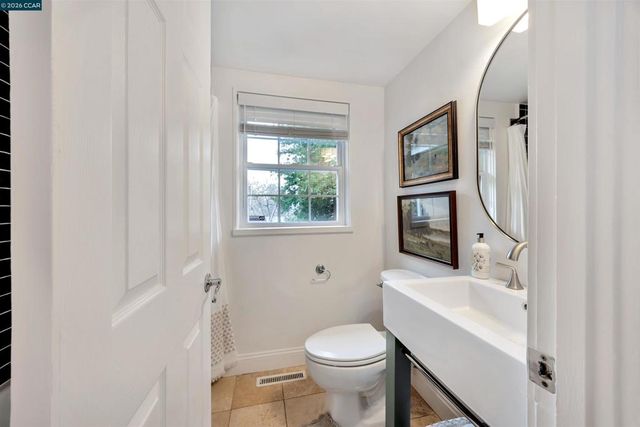 10 Vista Hermosa, Walnut Creek, CA 94597