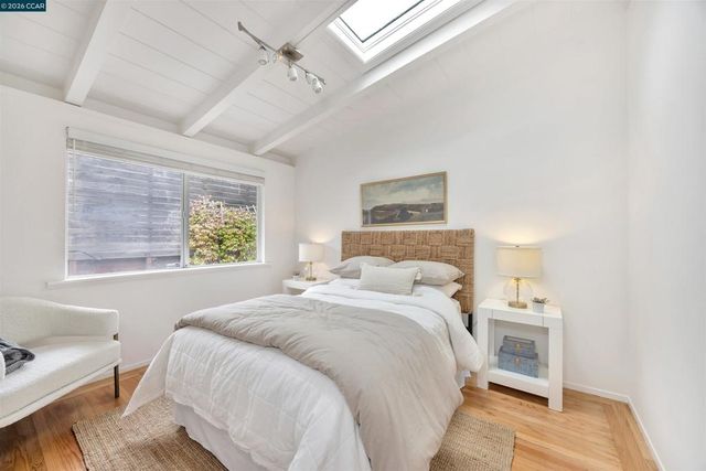 10 Vista Hermosa, Walnut Creek, CA 94597