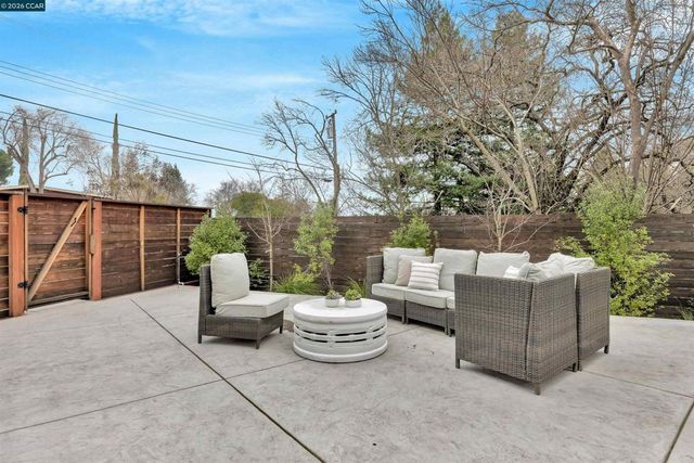 10 Vista Hermosa, Walnut Creek, CA 94597