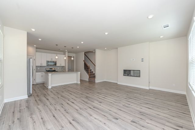 124 Fister Dr, Lebanon, TN 37090