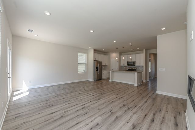 124 Fister Dr, Lebanon, TN 37090