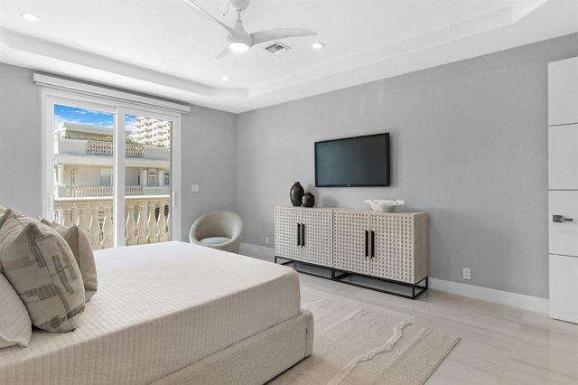 1792 Bay Drive 27, Pompano Beach, FL 33062