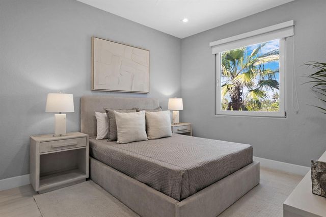1792 Bay Drive 27, Pompano Beach, FL 33062