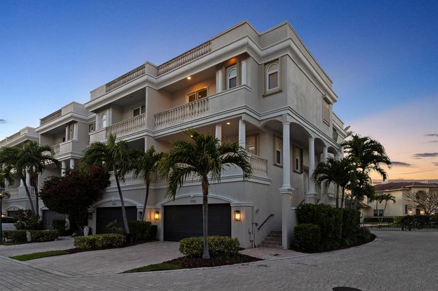 1792 Bay Drive 27, Pompano Beach, FL 33062