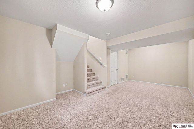 19502 U Street, Omaha, NE 68135