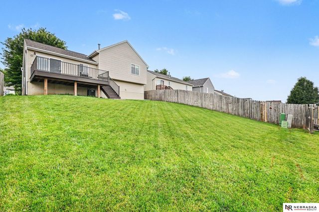 19502 U Street, Omaha, NE 68135