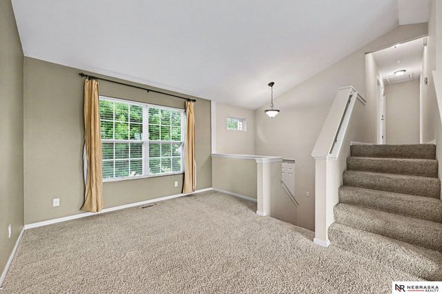 19502 U Street, Omaha, NE 68135