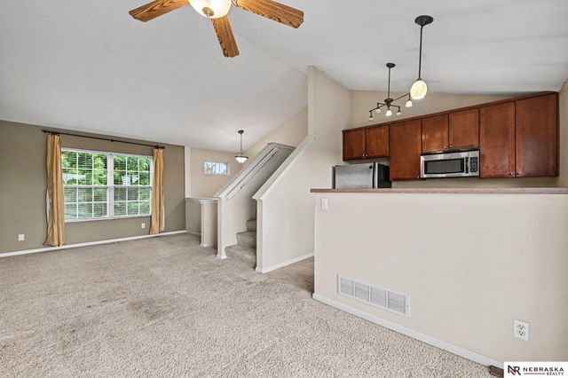 19502 U Street, Omaha, NE 68135