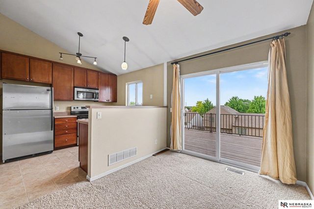 19502 U Street, Omaha, NE 68135
