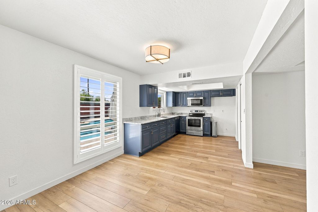 3629 E CHARTER OAK Road, Phoenix, AZ 85032 — photo 5