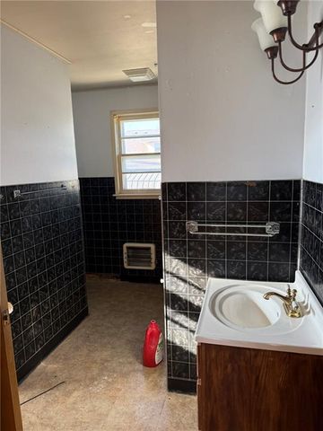 104 Miami Street, Burlington, KS 66093