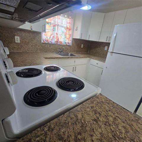 108 SE 10th Ave Rear, Pompano Beach, FL 33060