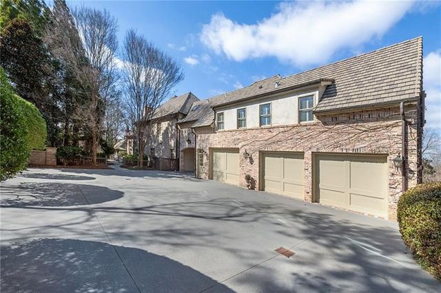 4380 Harris Trail NW, Atlanta, GA 30327
