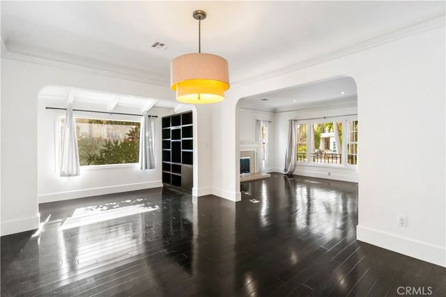 432 S Orange Drive, Los Angeles, CA 90036