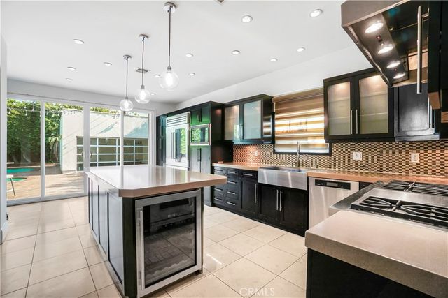 432 S Orange Drive, Los Angeles, CA 90036