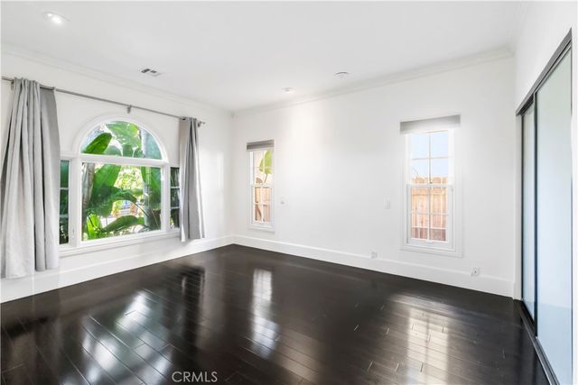432 S Orange Drive, Los Angeles, CA 90036