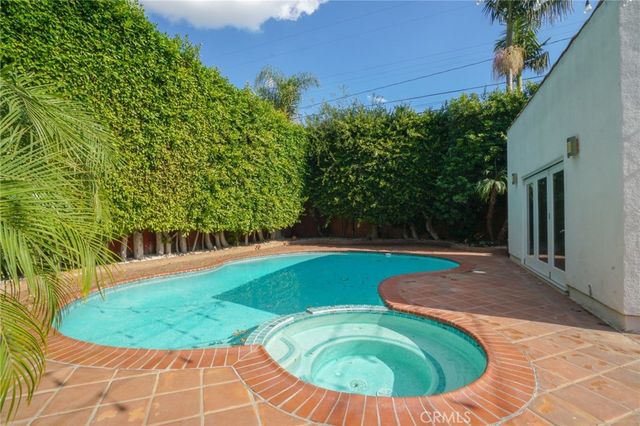 432 S Orange Drive, Los Angeles, CA 90036