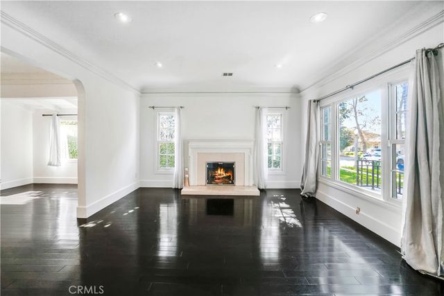 432 S Orange Drive, Los Angeles, CA 90036