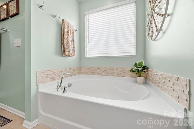 7026 Woodsbay Lane, Rock Hill, SC 29732