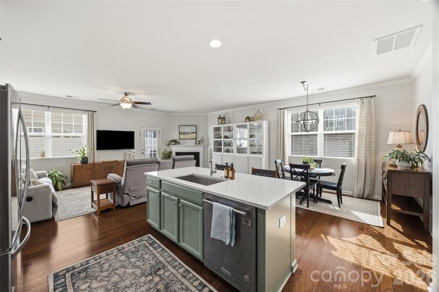 7026 Woodsbay Lane, Rock Hill, SC 29732