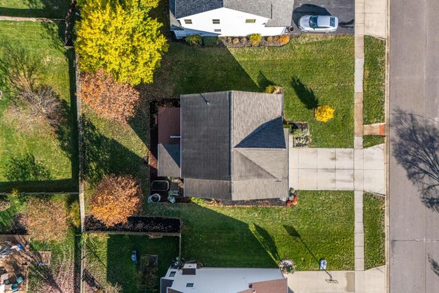 5652 Platinum Drive, Grove City, OH 43123