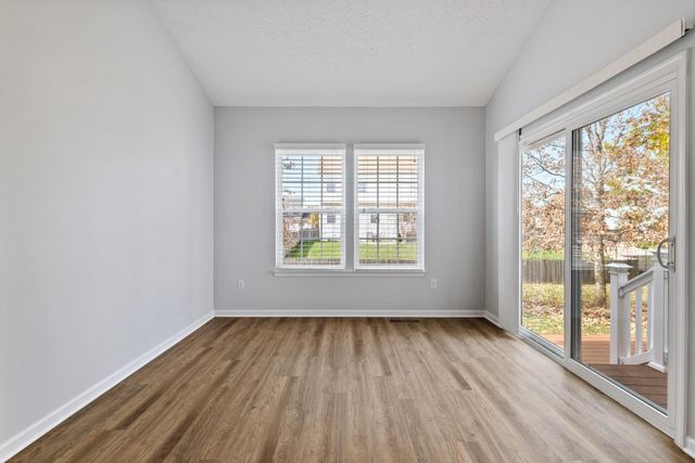 5652 Platinum Drive, Grove City, OH 43123