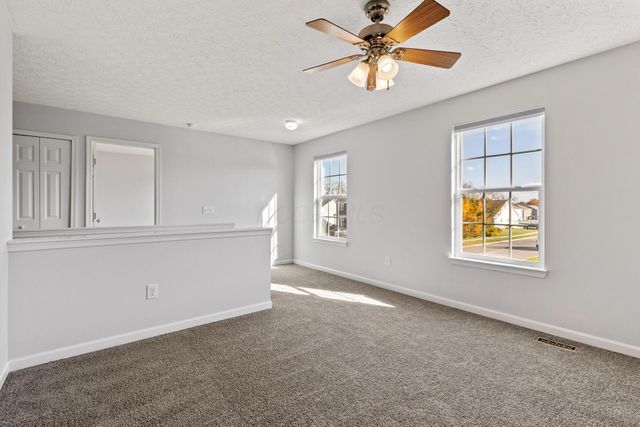 5652 Platinum Drive, Grove City, OH 43123