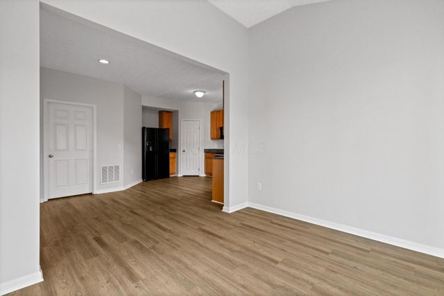 5652 Platinum Drive, Grove City, OH 43123