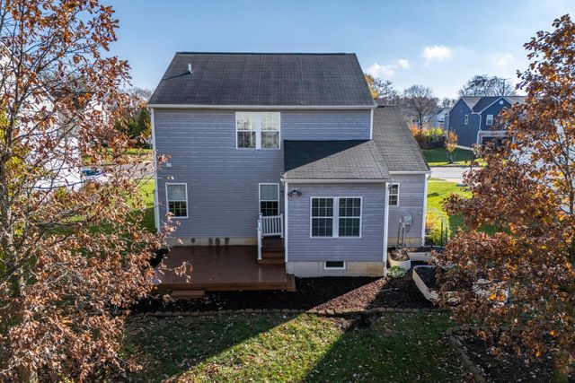 5652 Platinum Drive, Grove City, OH 43123