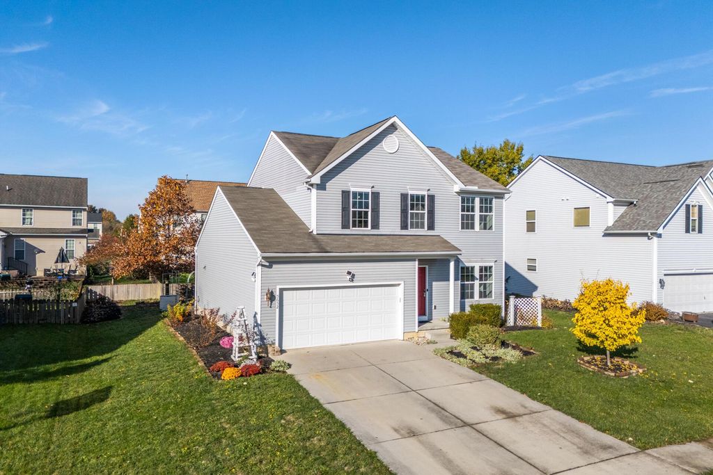 5652 Platinum Drive, Grove City, OH 43123