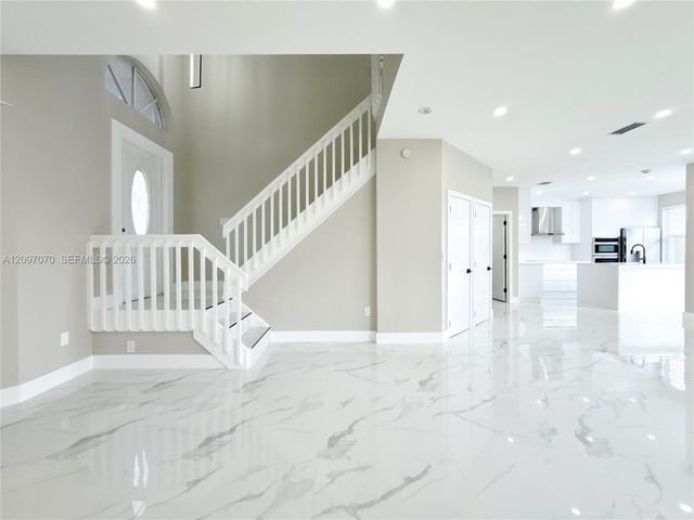 199 NW 152nd Avenue, Pembroke Pines, FL 33028