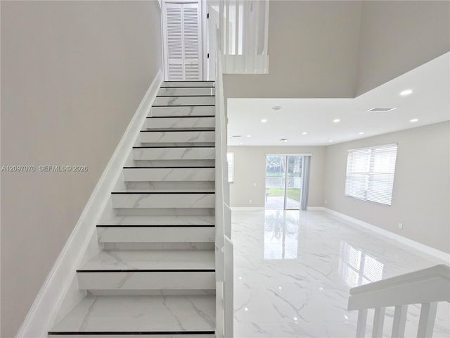 199 NW 152nd Avenue, Pembroke Pines, FL 33028