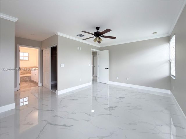 199 NW 152nd Avenue, Pembroke Pines, FL 33028