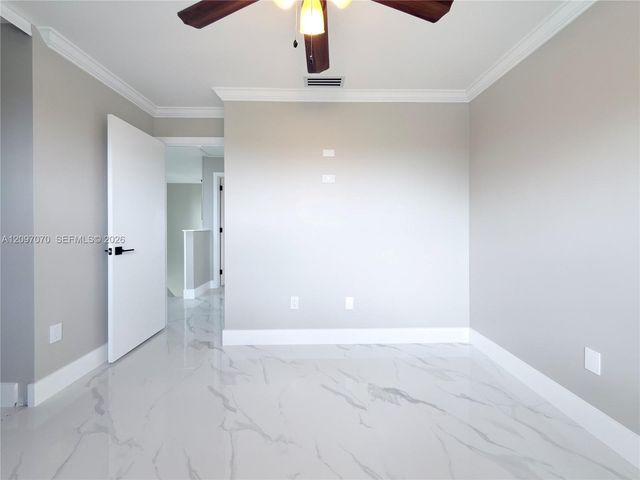 199 NW 152nd Avenue, Pembroke Pines, FL 33028
