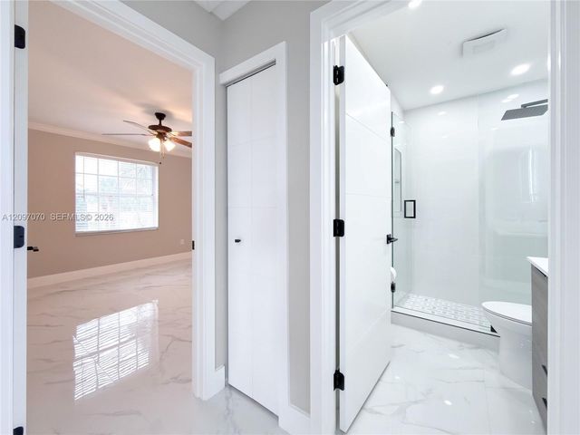 199 NW 152nd Avenue, Pembroke Pines, FL 33028