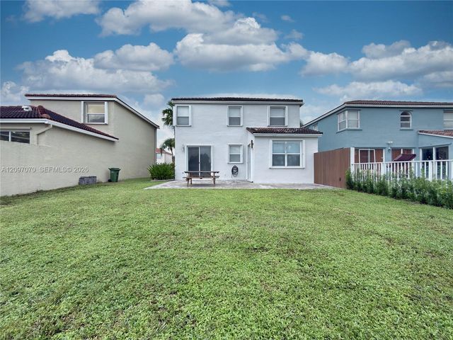 199 NW 152nd Avenue, Pembroke Pines, FL 33028