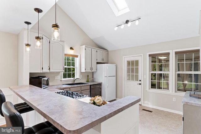 4134 NANTUCKET DR, Mechanicsburg, PA 17050
